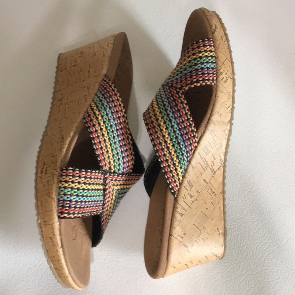 Skechers Luxe Foam Women's Multicolor Wedge Sandals. Excellent Condition. Size 9 - Picture 2 of 9
